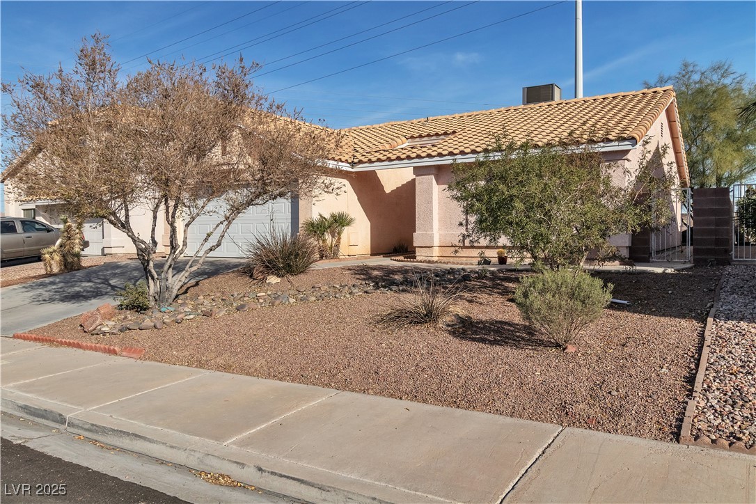 918 Ambusher Street Property Photo 3