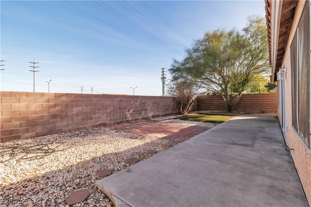 918 Ambusher Street Property Photo 13