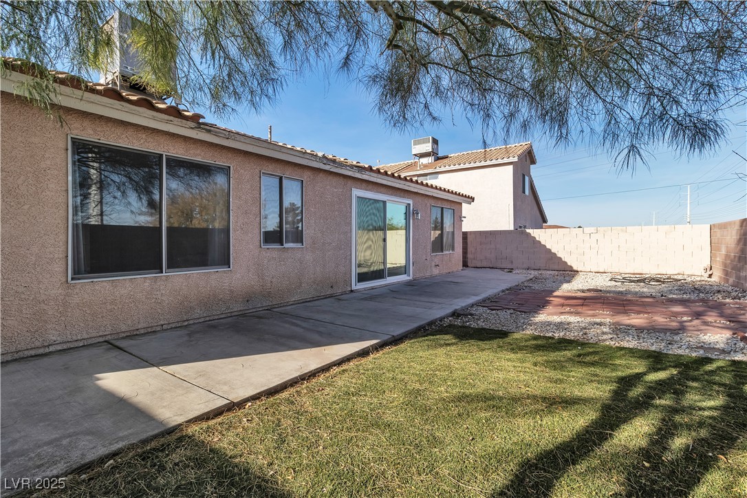 918 Ambusher Street Property Photo 16