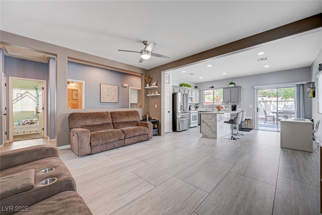 3760 Candytuft Ridge Avenue Property Photo 4