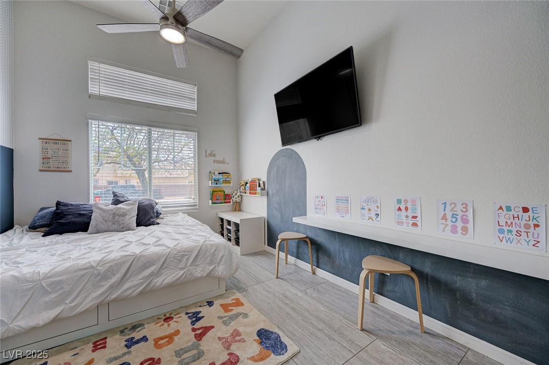 3760 Candytuft Ridge Avenue Property Photo 17