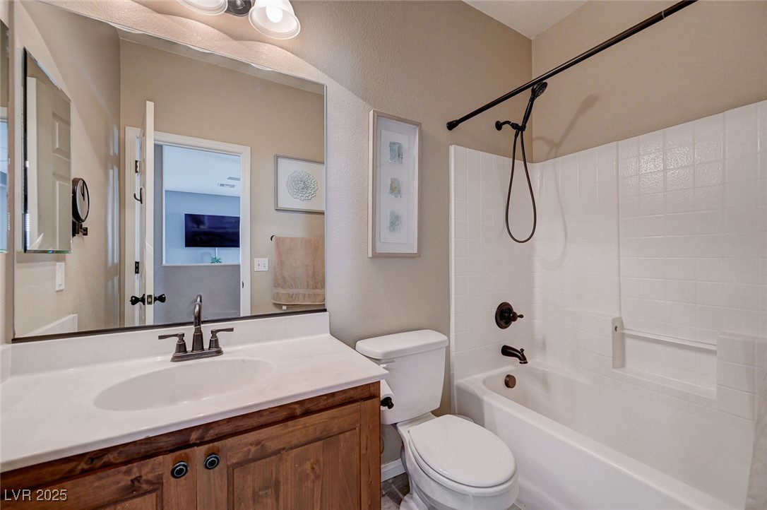 3760 Candytuft Ridge Avenue Property Photo 27