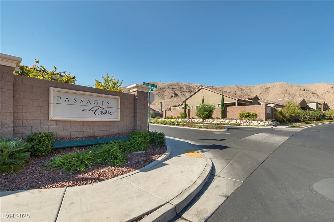 3158 Molinos Drive Property Photo 1