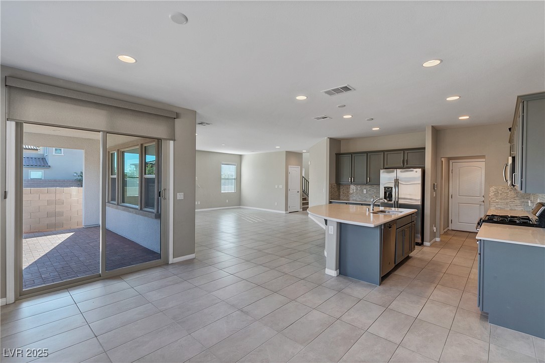 3158 Molinos Drive Property Photo 9