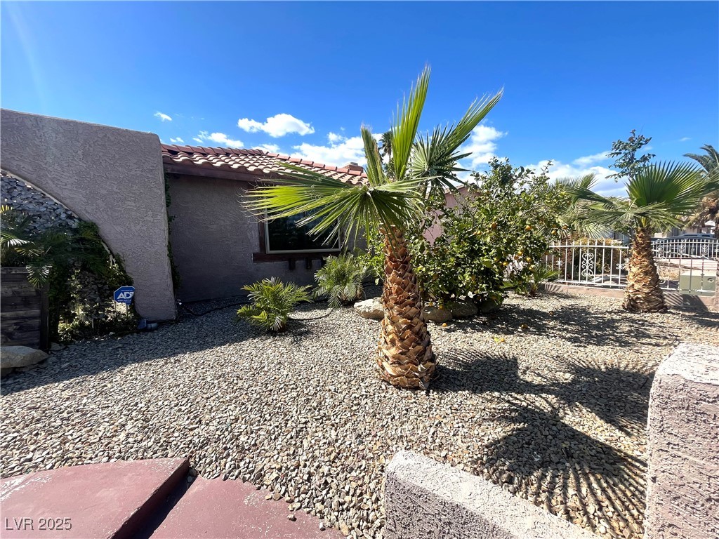 5385 Ravendale Circle Property Photo 4