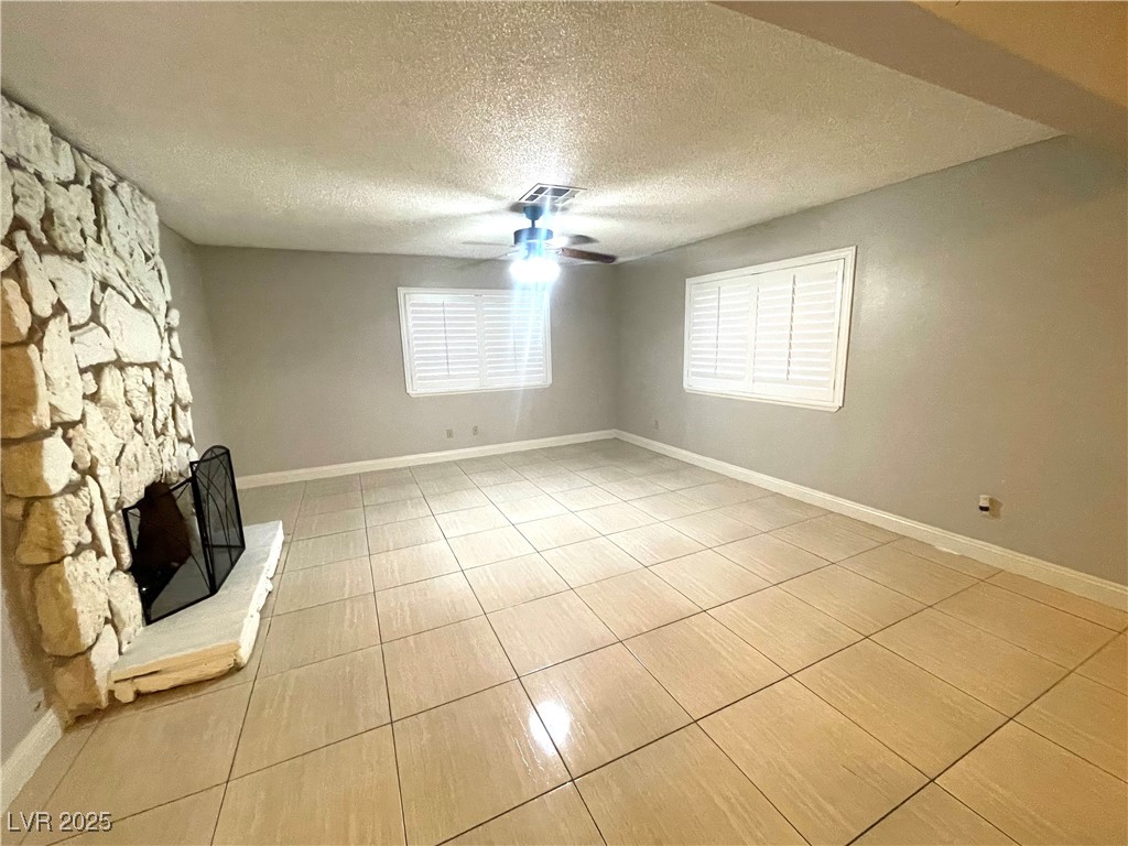 5385 Ravendale Circle Property Photo 13