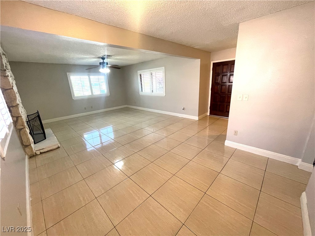 5385 Ravendale Circle Property Photo 17