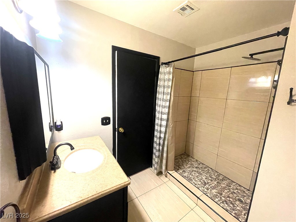 5385 Ravendale Circle Property Photo 36