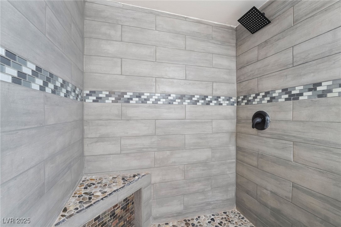 5069 Hallet Drive Property Photo 19
