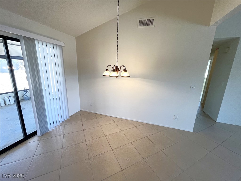 1208 Winwood Street Property Photo 6