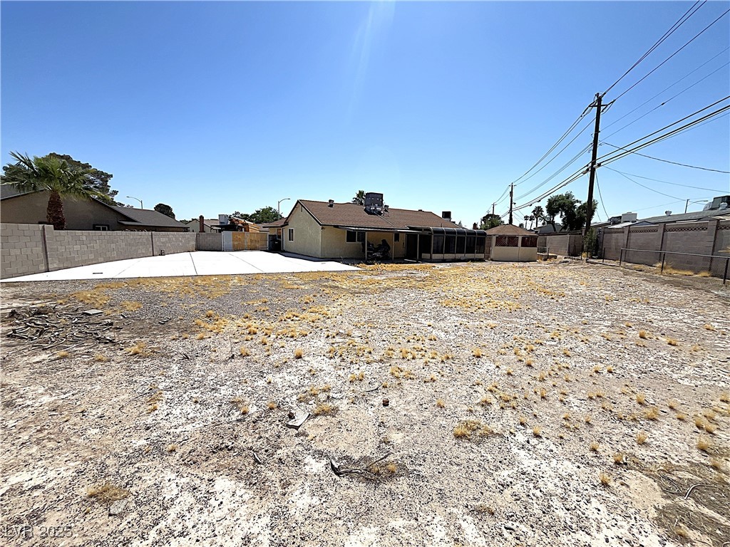 1208 Winwood Street Property Photo 7