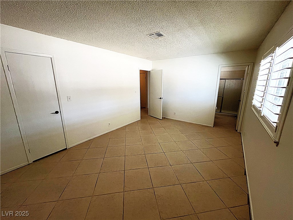 1208 Winwood Street Property Photo 12