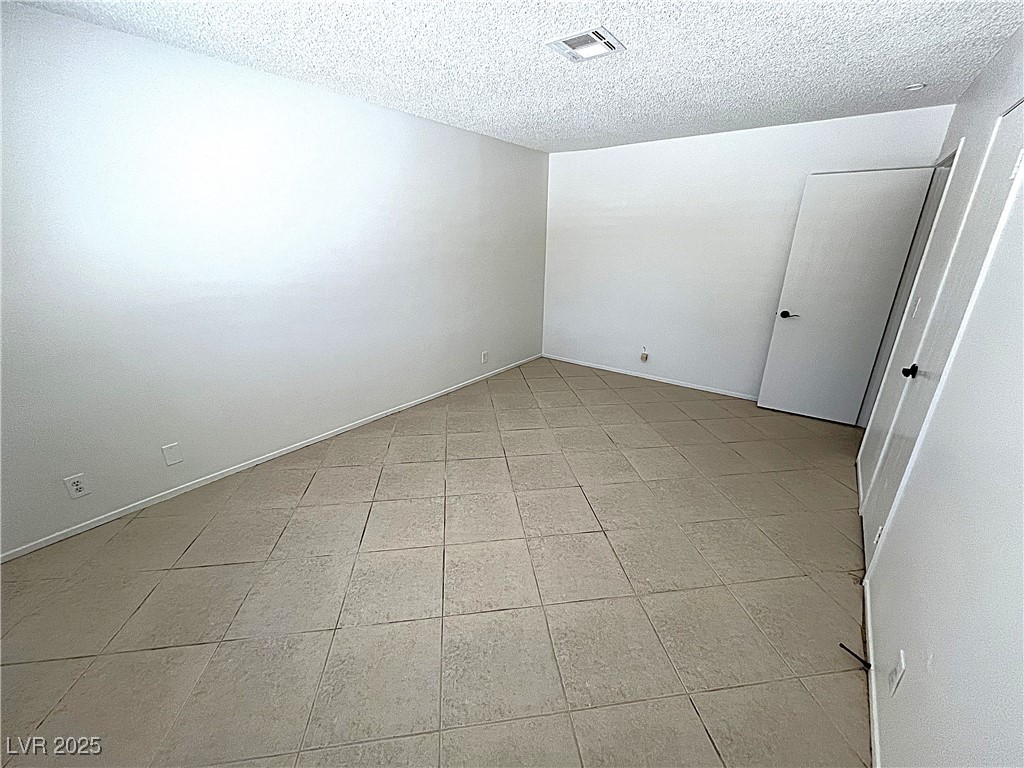 1208 Winwood Street Property Photo 14