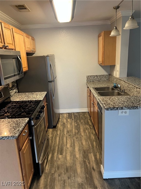 2200 South Fort Apache Road 2071 Property Photo 6
