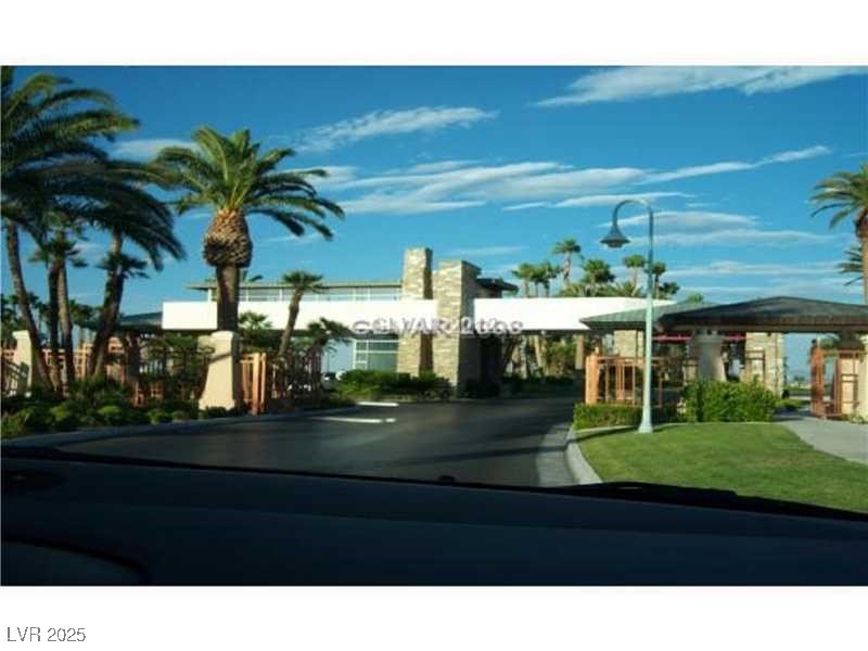 2200 South Fort Apache Road 2071 Property Photo 12