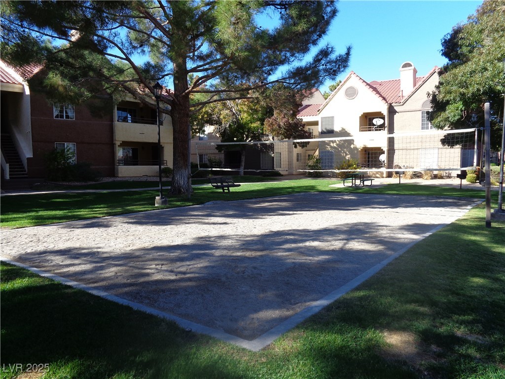 2200 South Fort Apache Road 2071 Property Photo 19