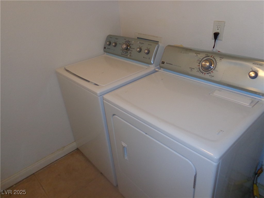 2200 South Fort Apache Road 2071 Property Photo 21