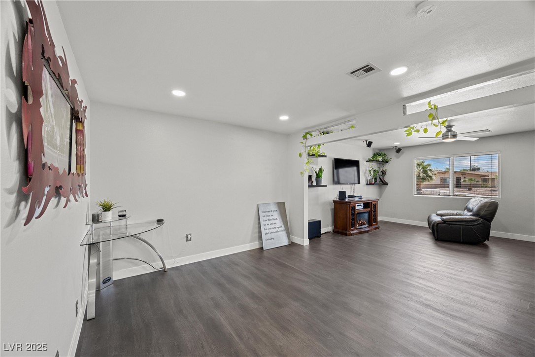 2447 Tournament Street Property Photo 21