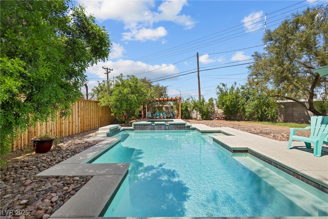 2447 Tournament Street Property Photo 38