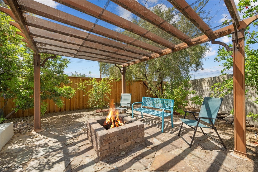 2447 Tournament Street Property Photo 43
