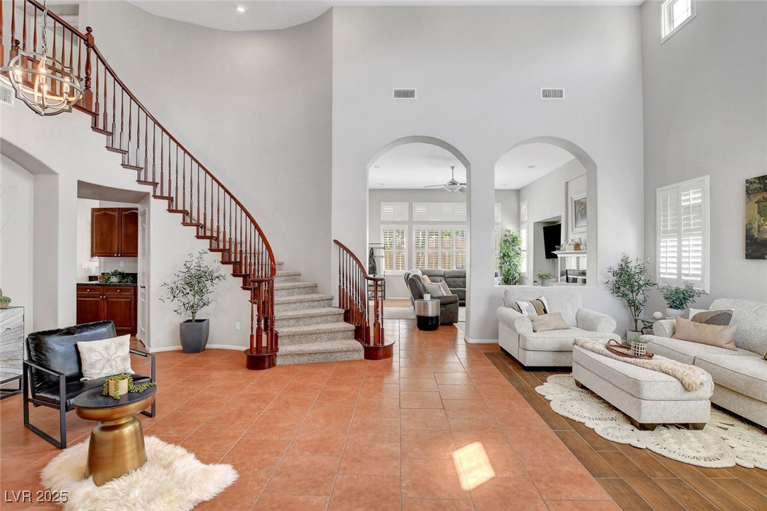 9413 Artesian Oak Court Property Photo 6