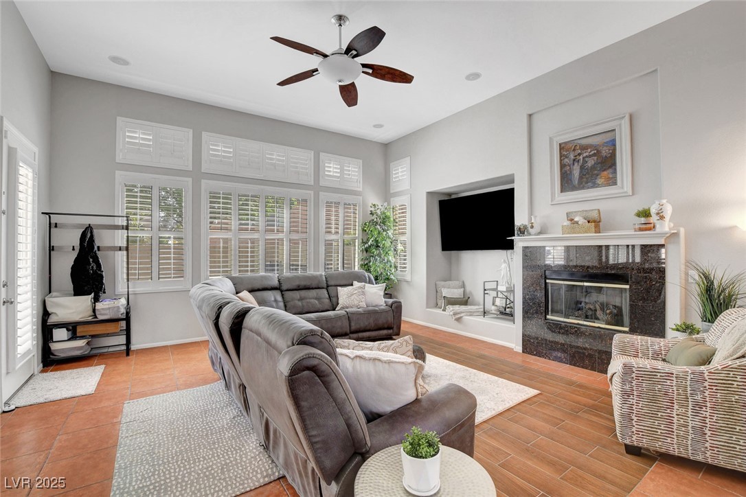 9413 Artesian Oak Court Property Photo 13