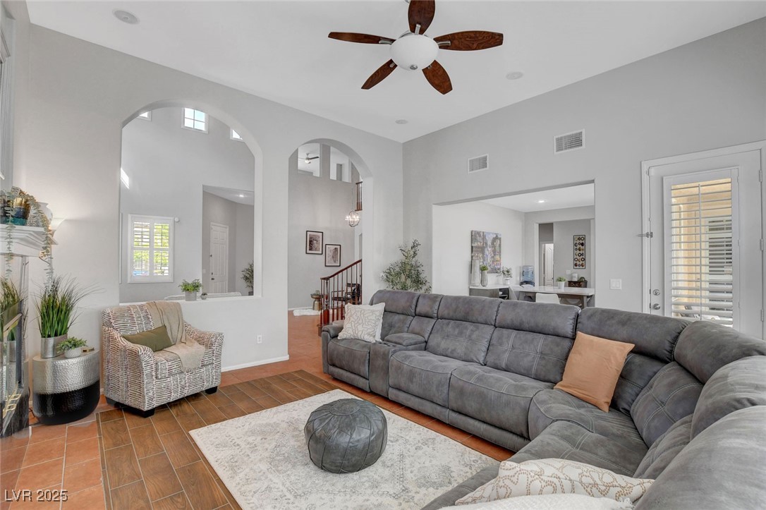 9413 Artesian Oak Court Property Photo 14