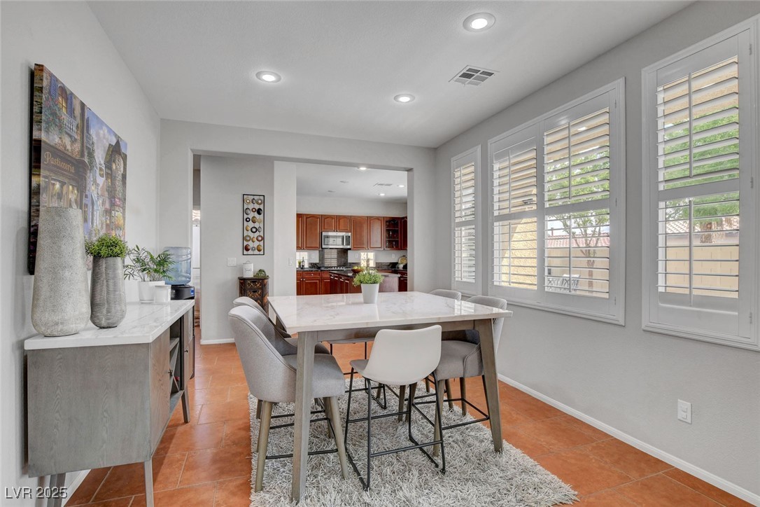 9413 Artesian Oak Court Property Photo 16