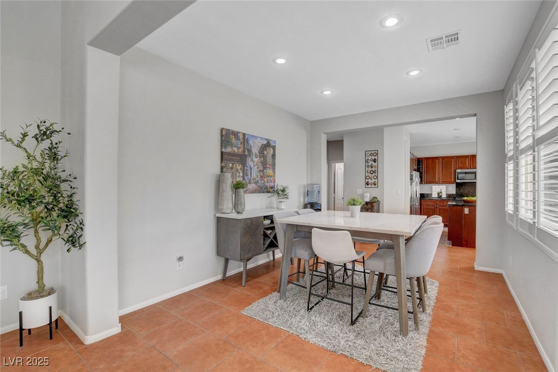 9413 Artesian Oak Court Property Photo 17