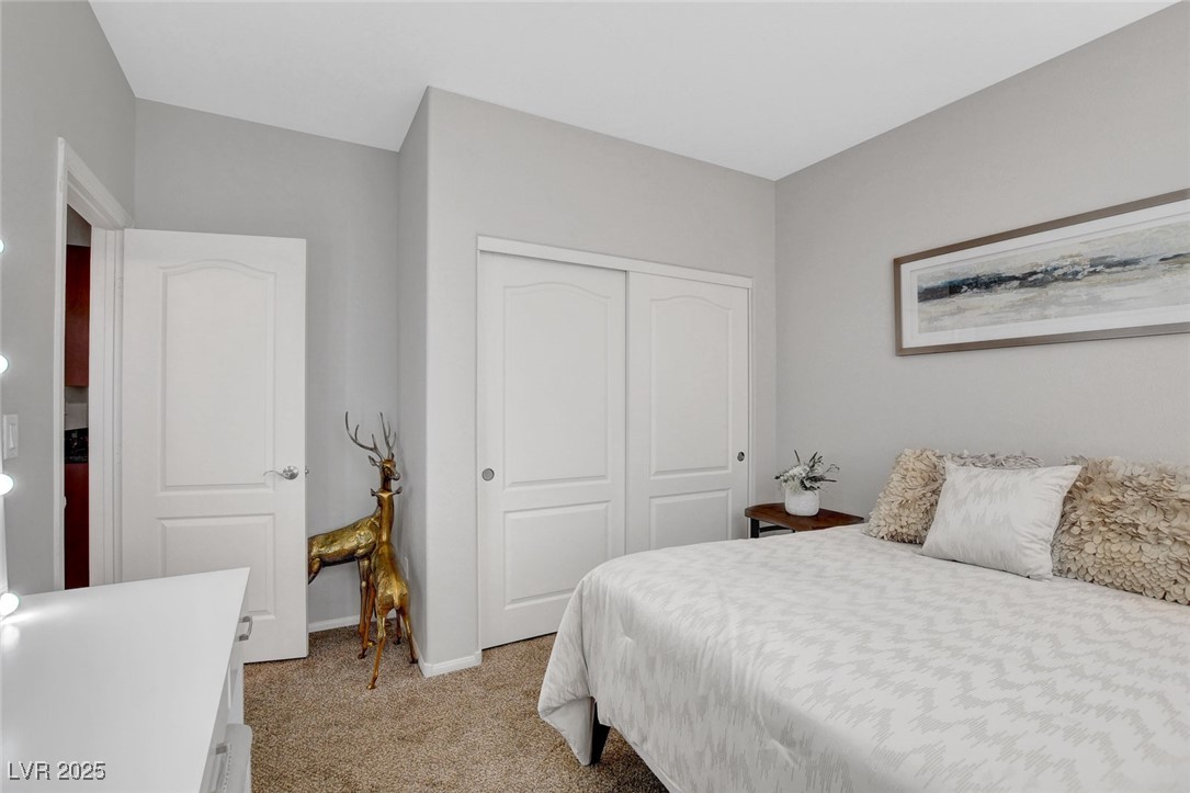 9413 Artesian Oak Court Property Photo 26