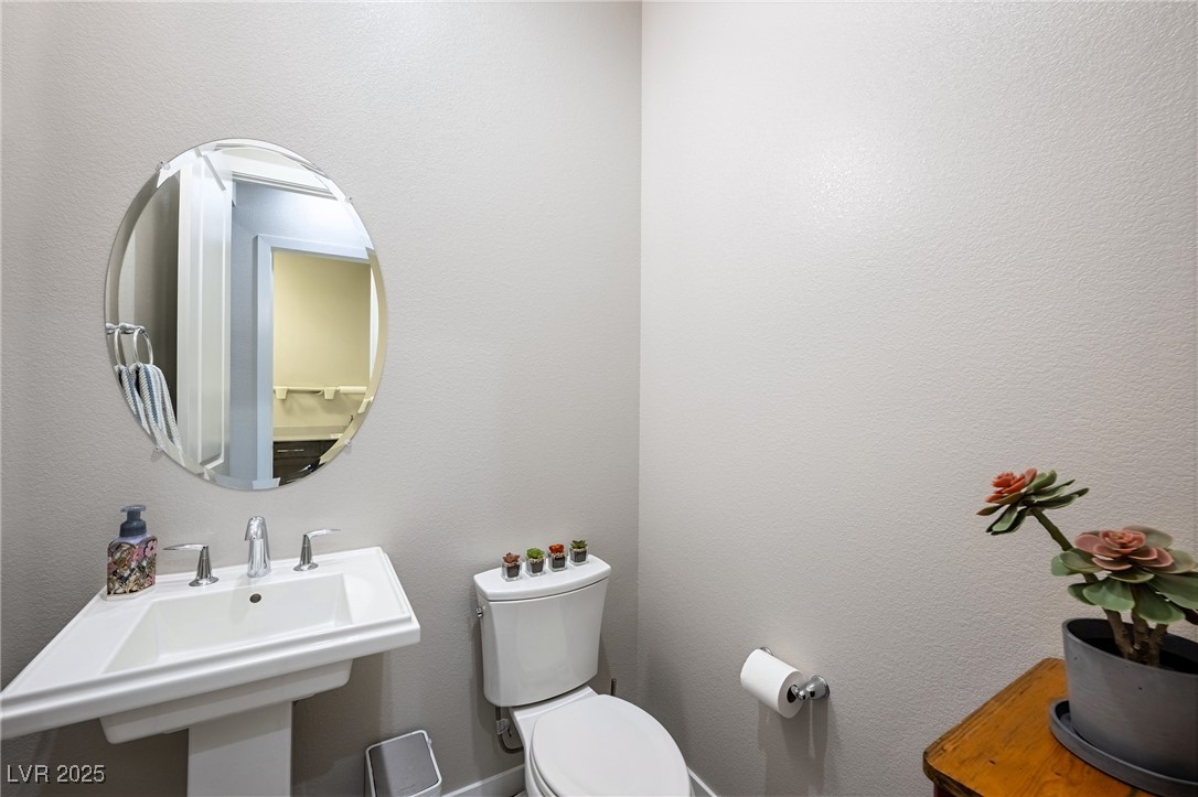 2719 Canvas Sky Street Property Photo 33