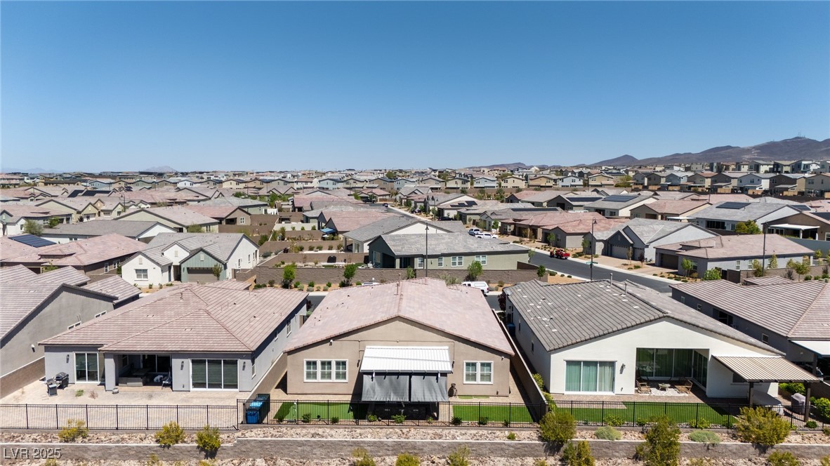 2719 Canvas Sky Street Property Photo 41