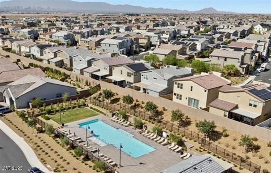 2719 Canvas Sky Street Property Photo 44