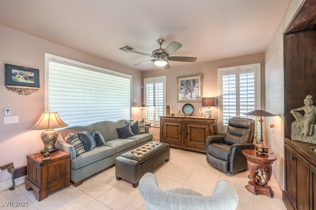 10290 Profeta Court Property Photo 6