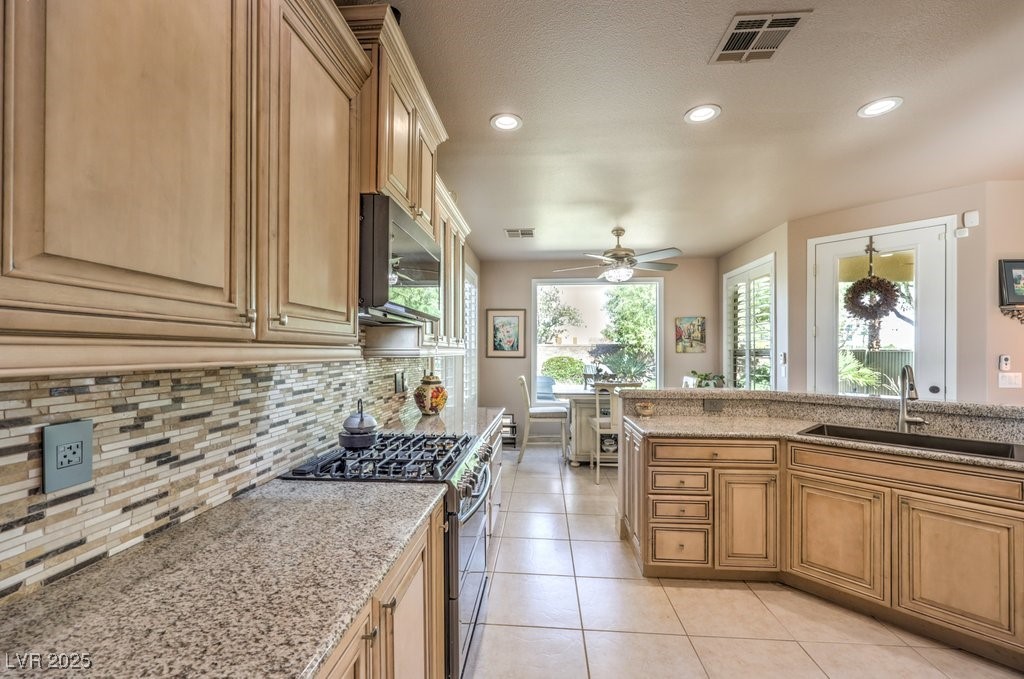 10290 Profeta Court Property Photo 10