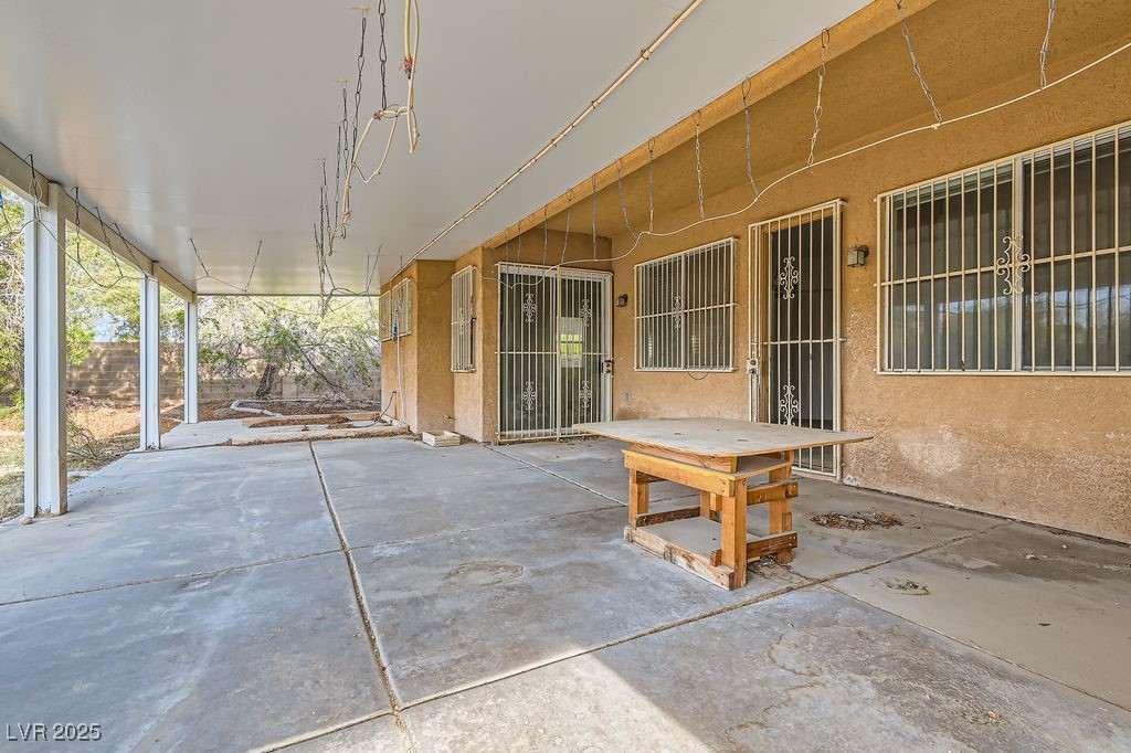 7568 Shadow Estates Way Property Photo 24