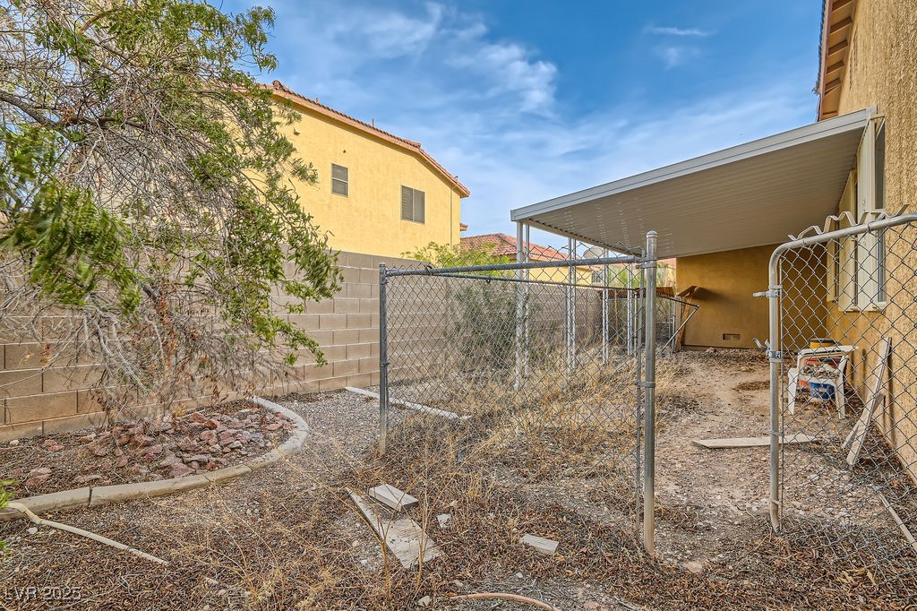 7568 Shadow Estates Way Property Photo 27