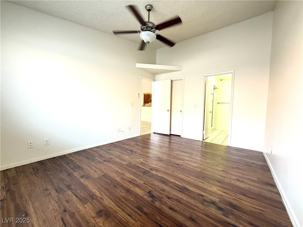 320 Crosswind Way Property Photo 9