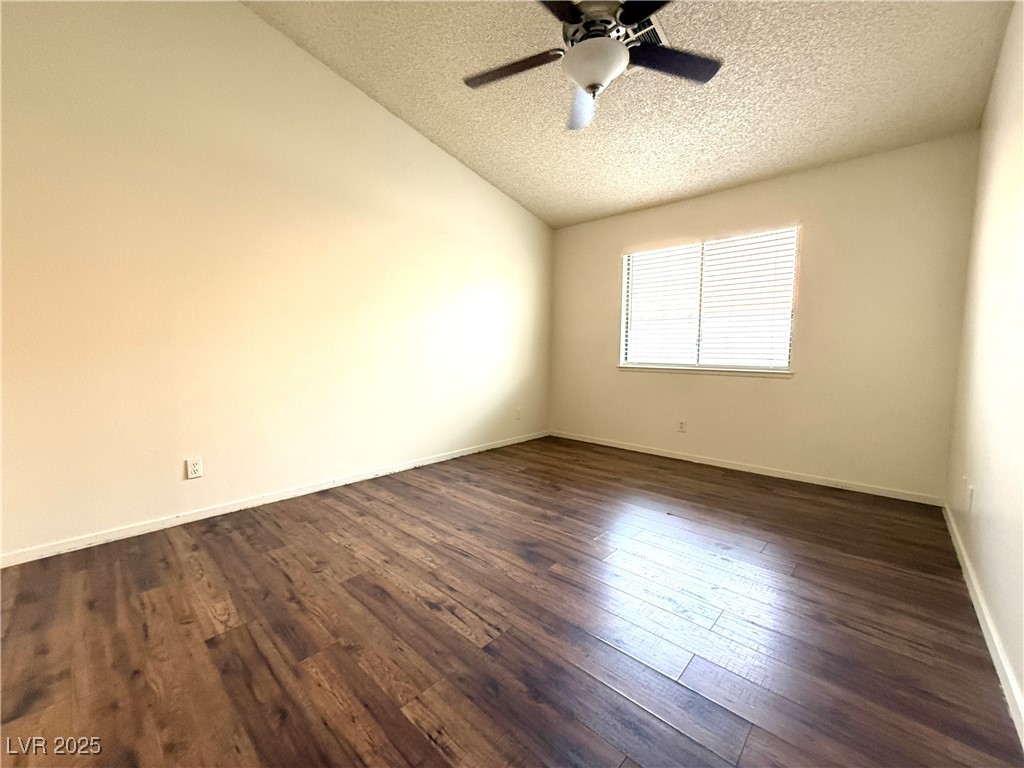 320 Crosswind Way Property Photo 10