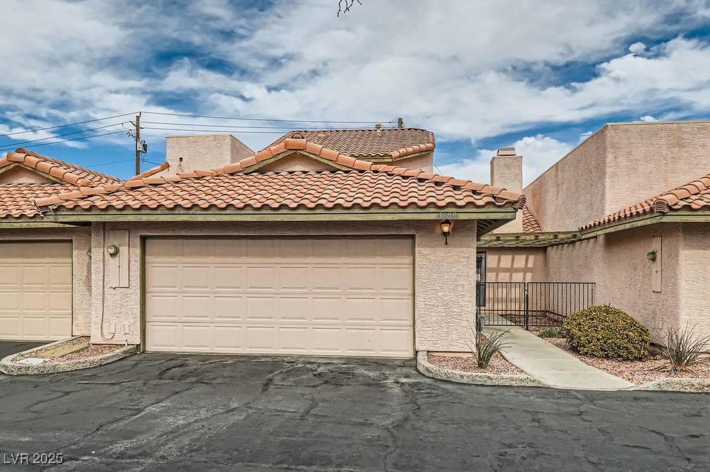 3609 Laguna Del Sol Drive Property Photo 1