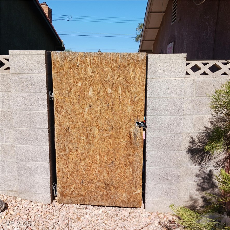 5324 Del Monte Avenue Property Photo 7