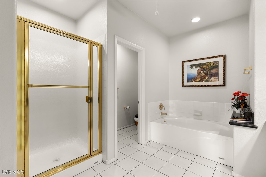 2037 Summer Blossom Court 101 Property Photo 17