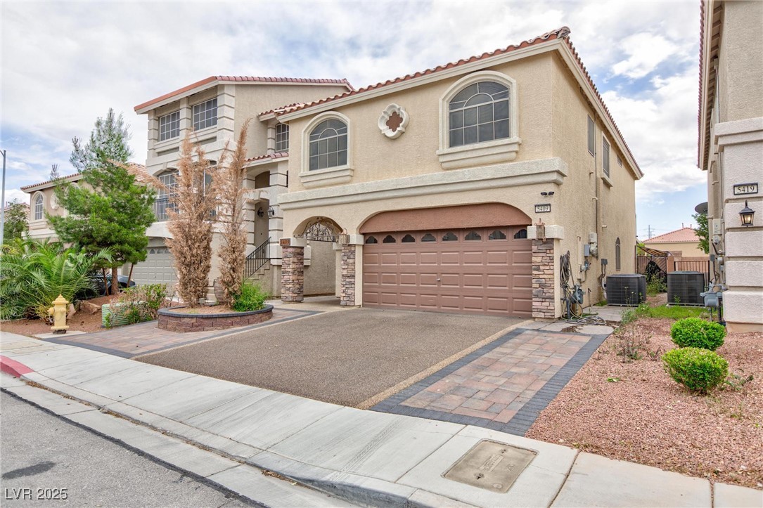 5409 Holding Avenue Property Photo 1