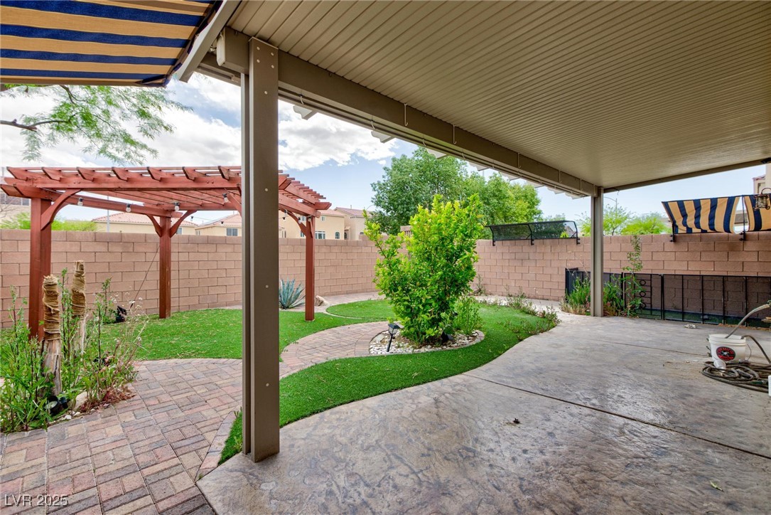 5409 Holding Avenue Property Photo 4