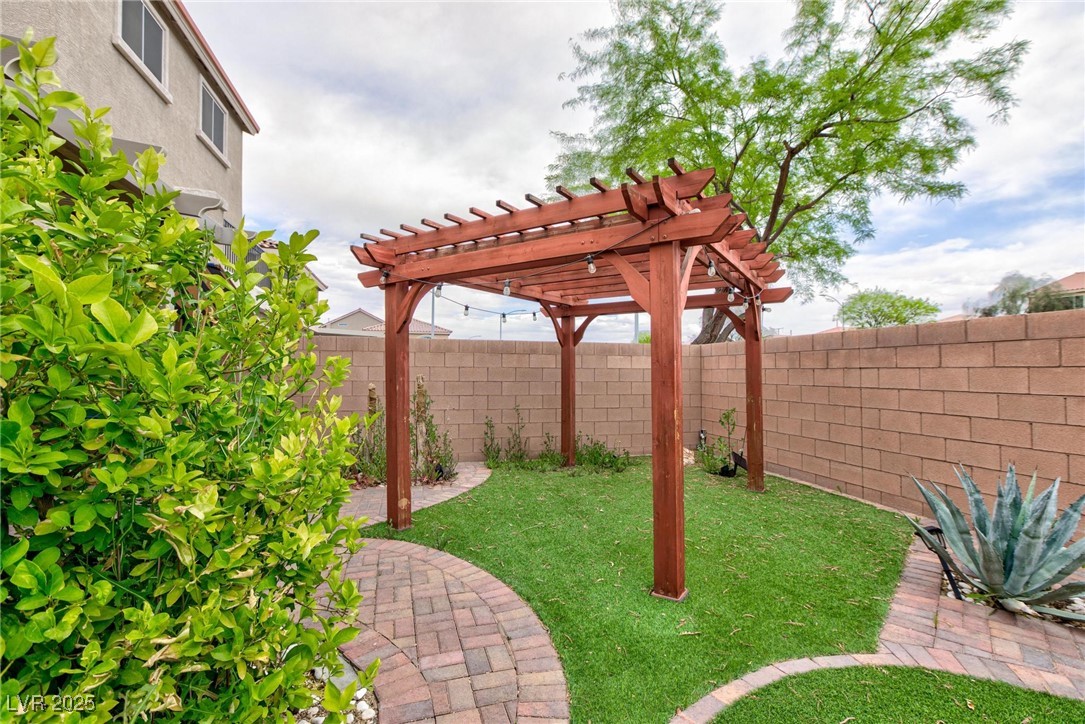 5409 Holding Avenue Property Photo 6