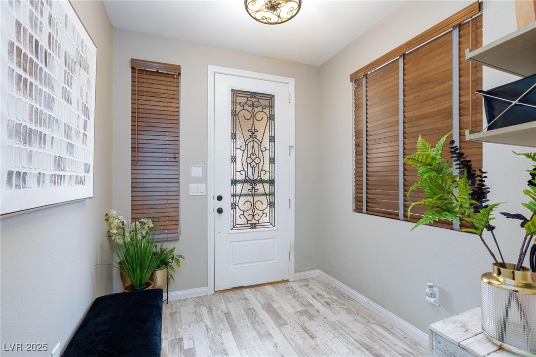 5409 Holding Avenue Property Photo 7