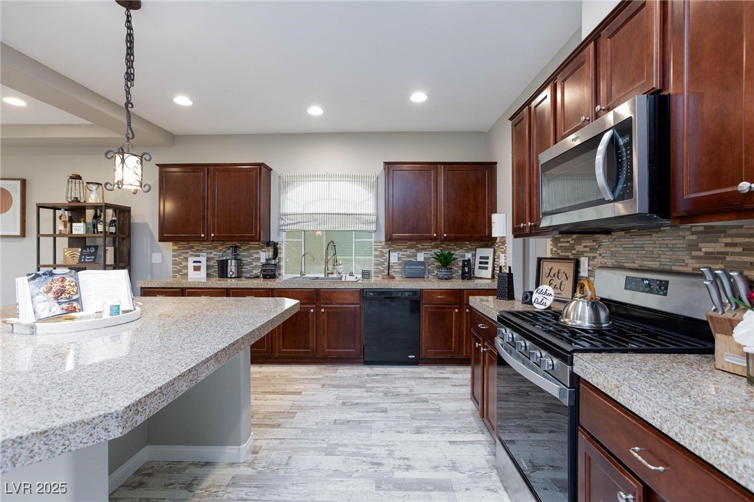 5409 Holding Avenue Property Photo 14