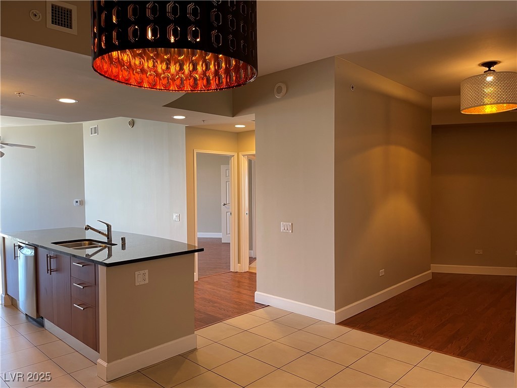 200 West Sahara Avenue 2211 Property Photo 3