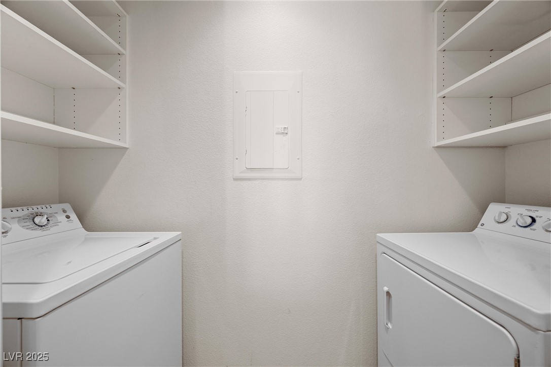 2260 Village Walk Drive 1305 Property Photo 20