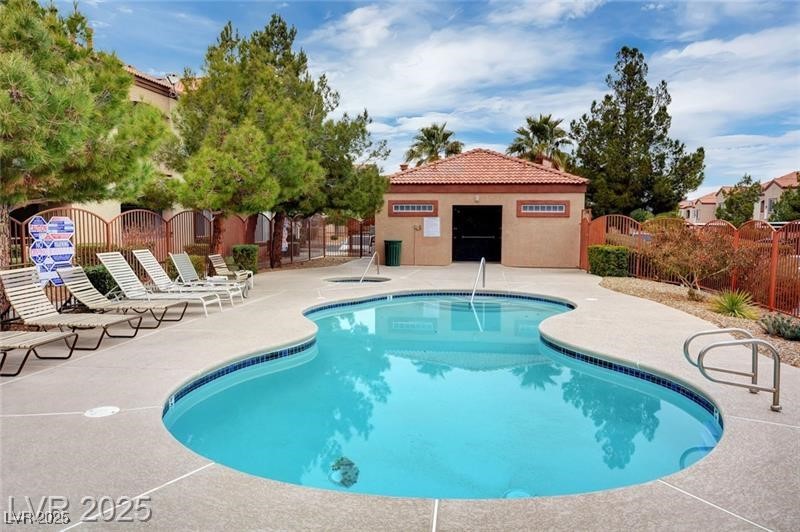 2672450 Property Photo 1